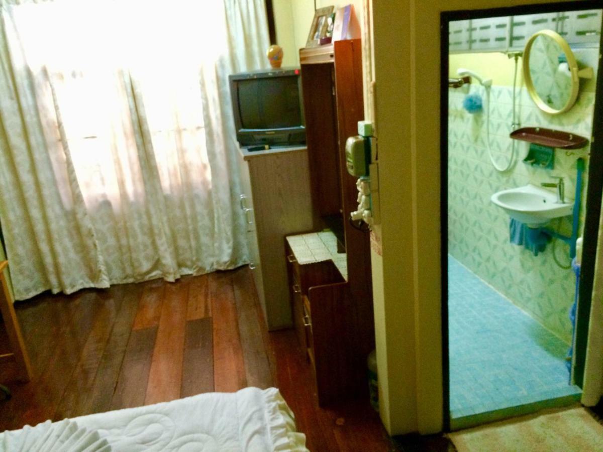 Pee Homestay Lopburi Ban Tha Krayang Exterior photo