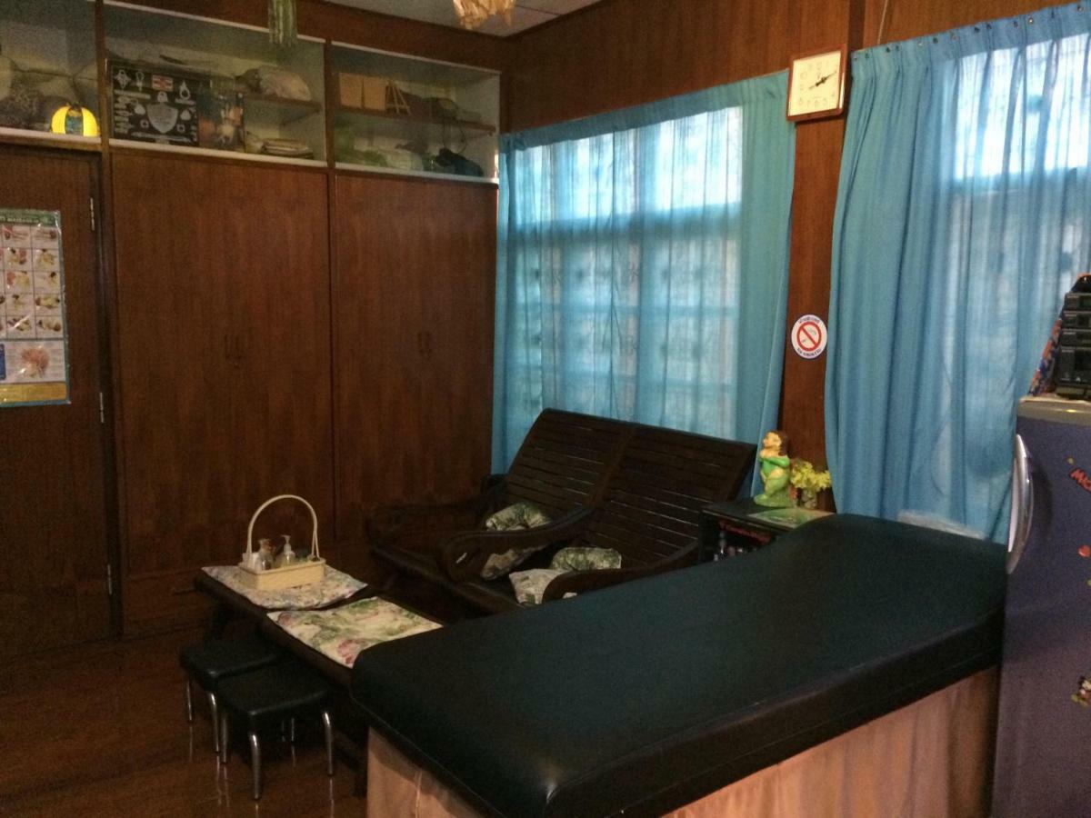 Pee Homestay Lopburi Ban Tha Krayang Exterior photo